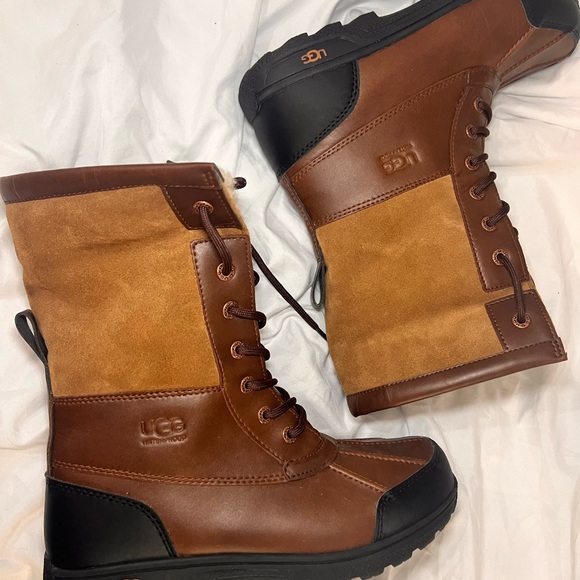 UGG Kids UGG Butte II CWR size 6 in Tan colour - Picture 8 of 16